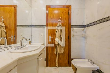 Casa à venda com 400m², 5 quartos e 4 vagasBanheiro 2