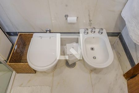 Casa à venda com 400m², 5 quartos e 4 vagasBanheiro 1