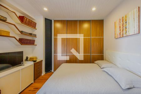 Casa à venda com 400m², 5 quartos e 4 vagasQuarto 3