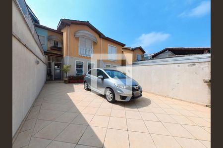 Casa à venda com 108m², 3 quartos e 4 vagas Casa à venda com 108m², 3 quartos e 4 vagasGaragem