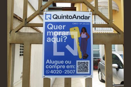 Casa à venda com 108m², 3 quartos e 4 vagasFachada - Placa