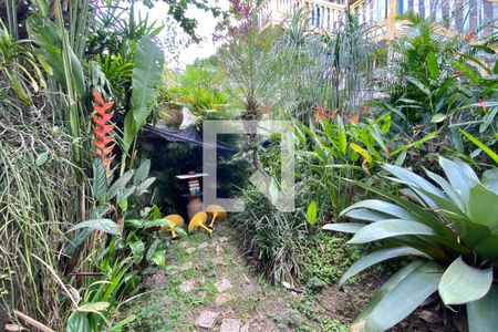 Casa à venda com 350m², 7 quartos e 1 vagaÁrea verde