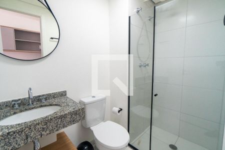 Banheiro de kitnet/studio para alugar com 1 quarto, 30m² em Vila Clementino, São Paulo