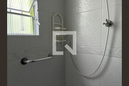 Casa à venda com 126m², 2 quartos e 2 vagas Casa à venda com 126m², 2 quartos e 2 vagasBanheiro