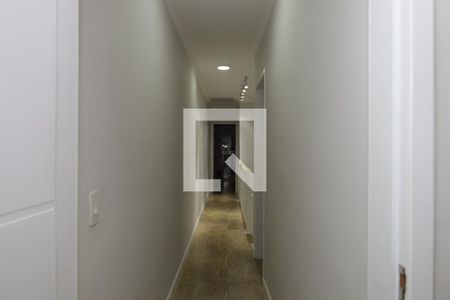 Casa à venda com 150m², 3 quartos e 2 vagascorredor