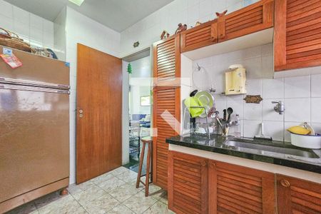 Apartamento para alugar com 120m², 4 quartos e 1 vaga Apartamento para alugar com 120m², 4 quartos e 1 vagaCozinha
