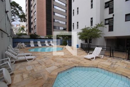 Apartamento à venda com 139m², 2 quartos e 3 vagasÁrea Comum - Piscina