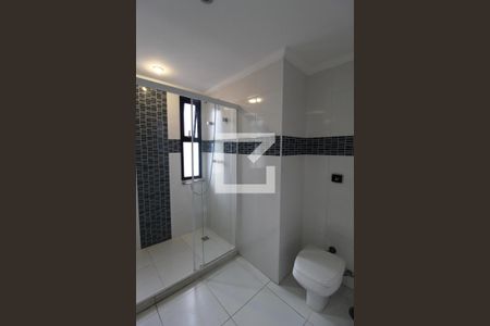 Apartamento à venda com 139m², 2 quartos e 3 vagasBanheiro da Suíte 2