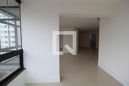 Sala de apartamento à venda com 2 quartos, 139m² em Vila Nova Conceição, São Paulo