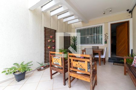 Casa à venda com 110m², 3 quartos e 2 vagasGaragem