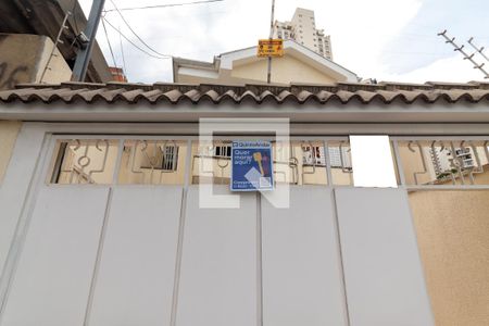 Casa à venda com 110m², 3 quartos e 2 vagasFachada