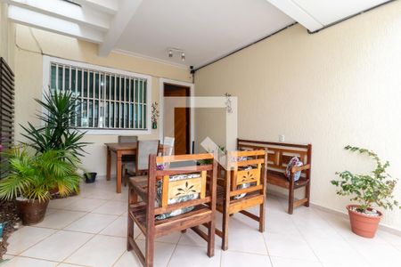 Casa à venda com 110m², 3 quartos e 2 vagasGaragem