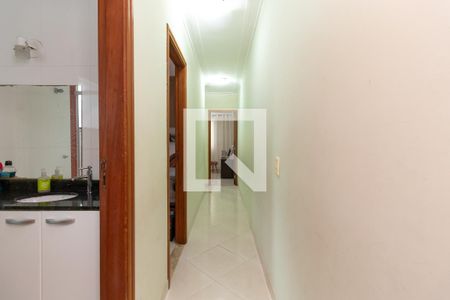 Casa à venda com 110m², 3 quartos e 2 vagasCorredor