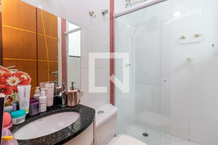 Casa à venda com 110m², 3 quartos e 2 vagasBanheiro da Suíte