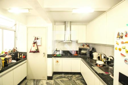 Apartamento à venda com 115m², 3 quartos e 2 vagasCozinha