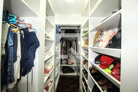 Apartamento à venda com 115m², 3 quartos e 2 vagasCloset do quarto 2