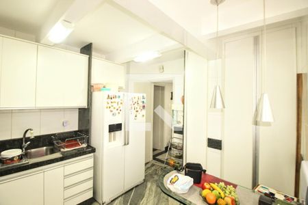 Apartamento à venda com 115m², 3 quartos e 2 vagasCozinha