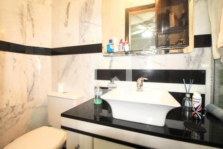 Apartamento à venda com 115m², 3 quartos e 2 vagasBanheiro