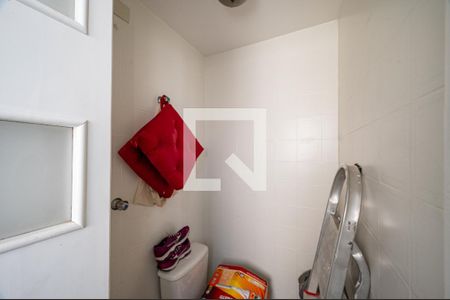 Apartamento à venda com 44m², 1 quarto e 1 vaga Apartamento à venda com 44m², 1 quarto e 1 vagaBanheiro de Serviço