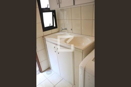 Casa à venda com 200m², 3 quartos e 2 vagasLavanderia