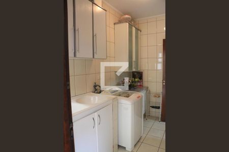 Casa à venda com 200m², 3 quartos e 2 vagasLavanderia