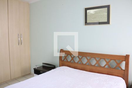 Casa à venda com 200m², 3 quartos e 2 vagasSuíte