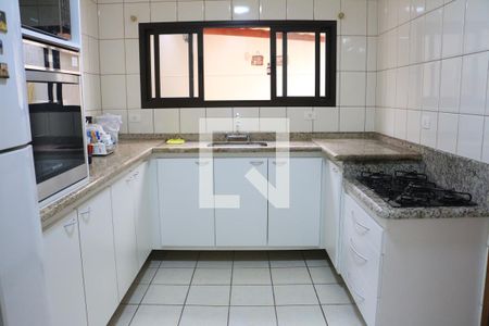 Casa à venda com 200m², 3 quartos e 2 vagasCozinha