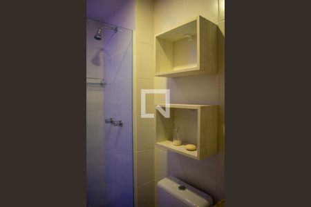 Apartamento à venda com 63m², 2 quartos e 1 vaga Apartamento à venda com 63m², 2 quartos e 1 vagaBanheiro social