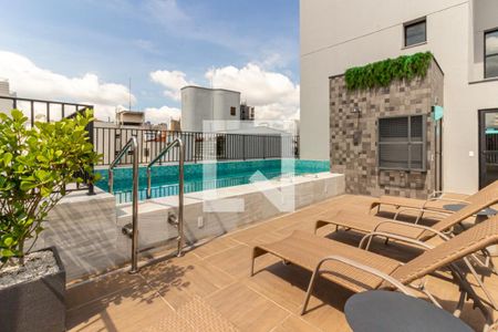 Apartamento à venda com 61m², 2 quartos e 1 vaga Apartamento à venda com 61m², 2 quartos e 1 vagaPiscina