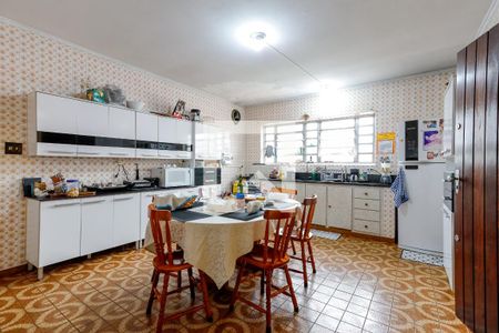 Casa à venda com 199m², 3 quartos e 9 vagasCozinha