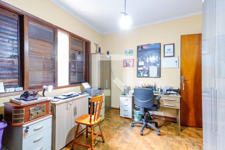 Casa à venda com 199m², 3 quartos e 9 vagasQuarto 2