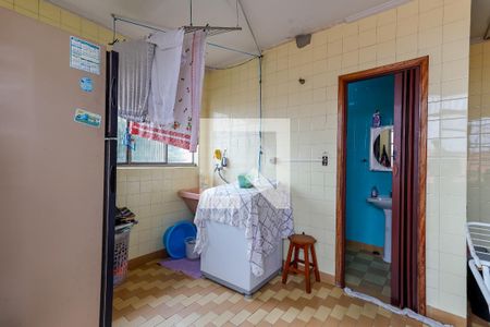 Casa à venda com 199m², 3 quartos e 9 vagasÁrea de Serviço