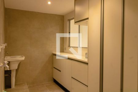 Casa à venda com 204m², 3 quartos e 1 vaga Casa à venda com 204m², 3 quartos e 1 vagaÁrea de Serviço