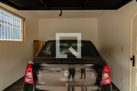 Casa à venda com 204m², 3 quartos e 1 vaga Casa à venda com 204m², 3 quartos e 1 vagaGaragem