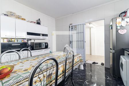 Casa à venda com 139m², 3 quartos e 2 vagas Casa à venda com 139m², 3 quartos e 2 vagasCozinha