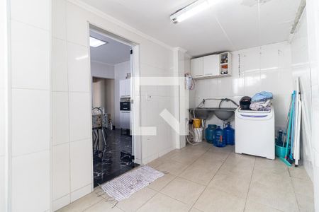 Casa à venda com 139m², 3 quartos e 2 vagas Casa à venda com 139m², 3 quartos e 2 vagasLavanderia