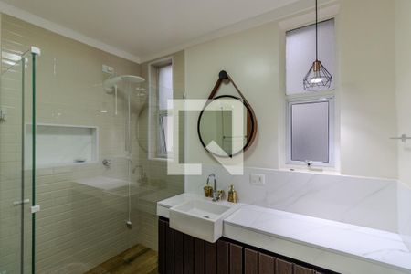 Casa à venda com 450m², 3 quartos e 3 vagasBanheiro da Suíte 3