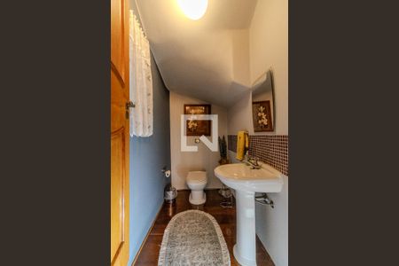 Casa à venda com 450m², 3 quartos e 3 vagasLavabo