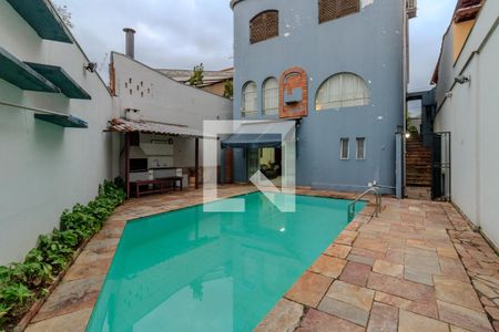 Casa à venda com 450m², 3 quartos e 3 vagasPiscina