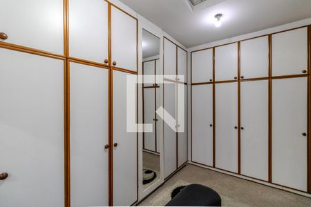 Casa à venda com 450m², 3 quartos e 3 vagasSuite 1