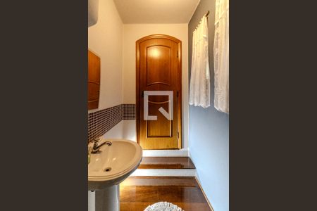 Casa à venda com 450m², 3 quartos e 3 vagasLavabo