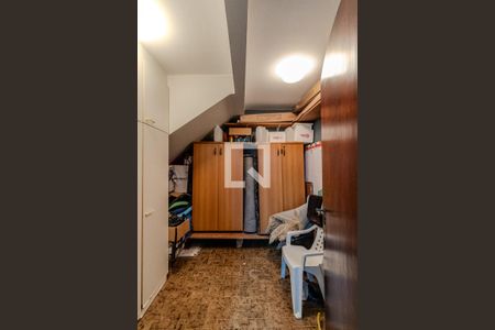 Casa à venda com 450m², 3 quartos e 3 vagasÁrea de Serviço