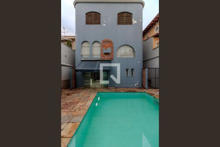 Casa à venda com 450m², 3 quartos e 3 vagasPiscina