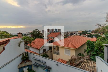Casa à venda com 450m², 3 quartos e 3 vagasSuite 3