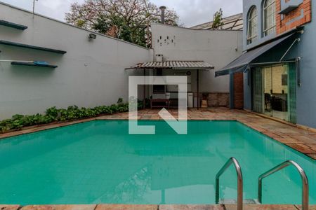 Casa à venda com 450m², 3 quartos e 3 vagasPiscina