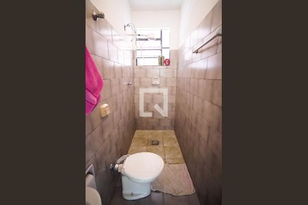 Casa à venda com 70m², 3 quartos e 1 vaga Casa à venda com 70m², 3 quartos e 1 vagaBanheiro