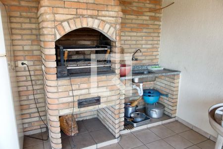 Casa à venda com 203m², 3 quartos e 2 vagas Casa à venda com 203m², 3 quartos e 2 vagasÁrea comum - Churrasqueira