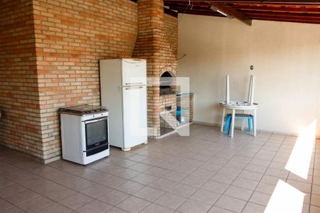 Casa à venda com 203m², 3 quartos e 2 vagas Casa à venda com 203m², 3 quartos e 2 vagasSacada