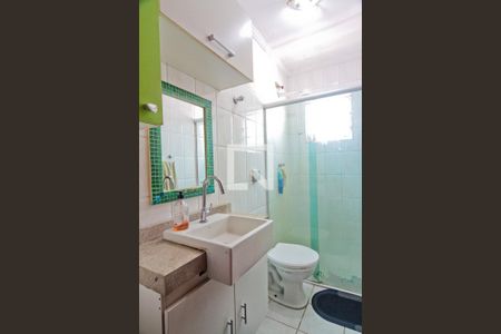 Casa de condomínio à venda com 128m², 2 quartos e 2 vagasBanheiro