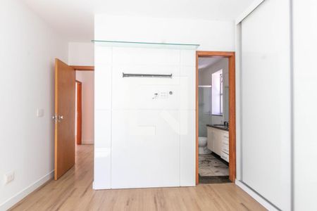 Apartamento à venda com 107m², 3 quartos e 2 vagas Apartamento à venda com 107m², 3 quartos e 2 vagasQuarto Suíte